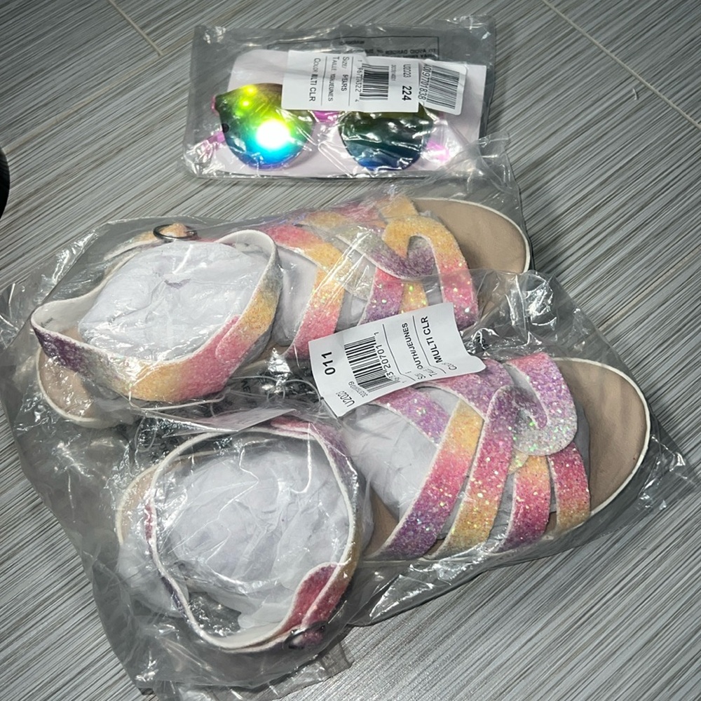 The Children's Place Glittery Girls Sandals & sunglasses. New in packages